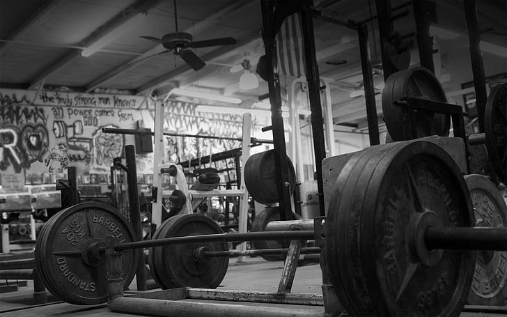 Types of Weightlifting Equipment